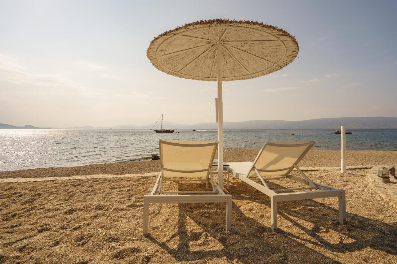 Four Seasons Hydra Luxury Suites Exterior foto