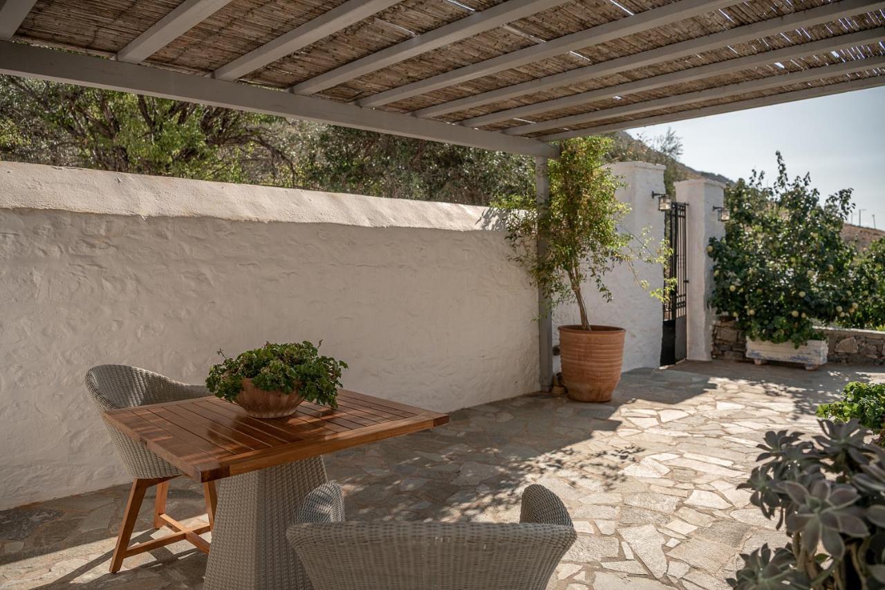 Four Seasons Hydra Luxury Suites Exterior foto