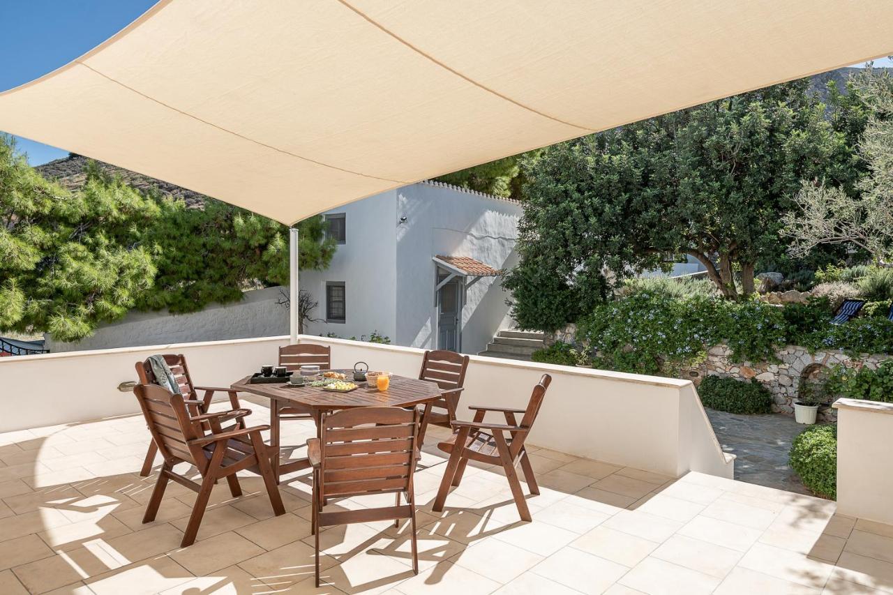 Four Seasons Hydra Luxury Suites Exterior foto